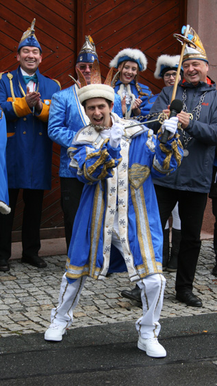 101.Auftakt