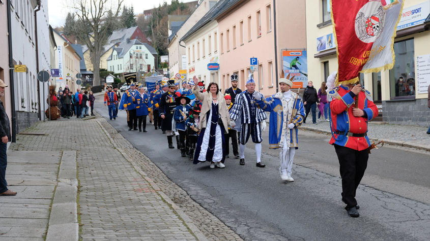 102. Skifasching
