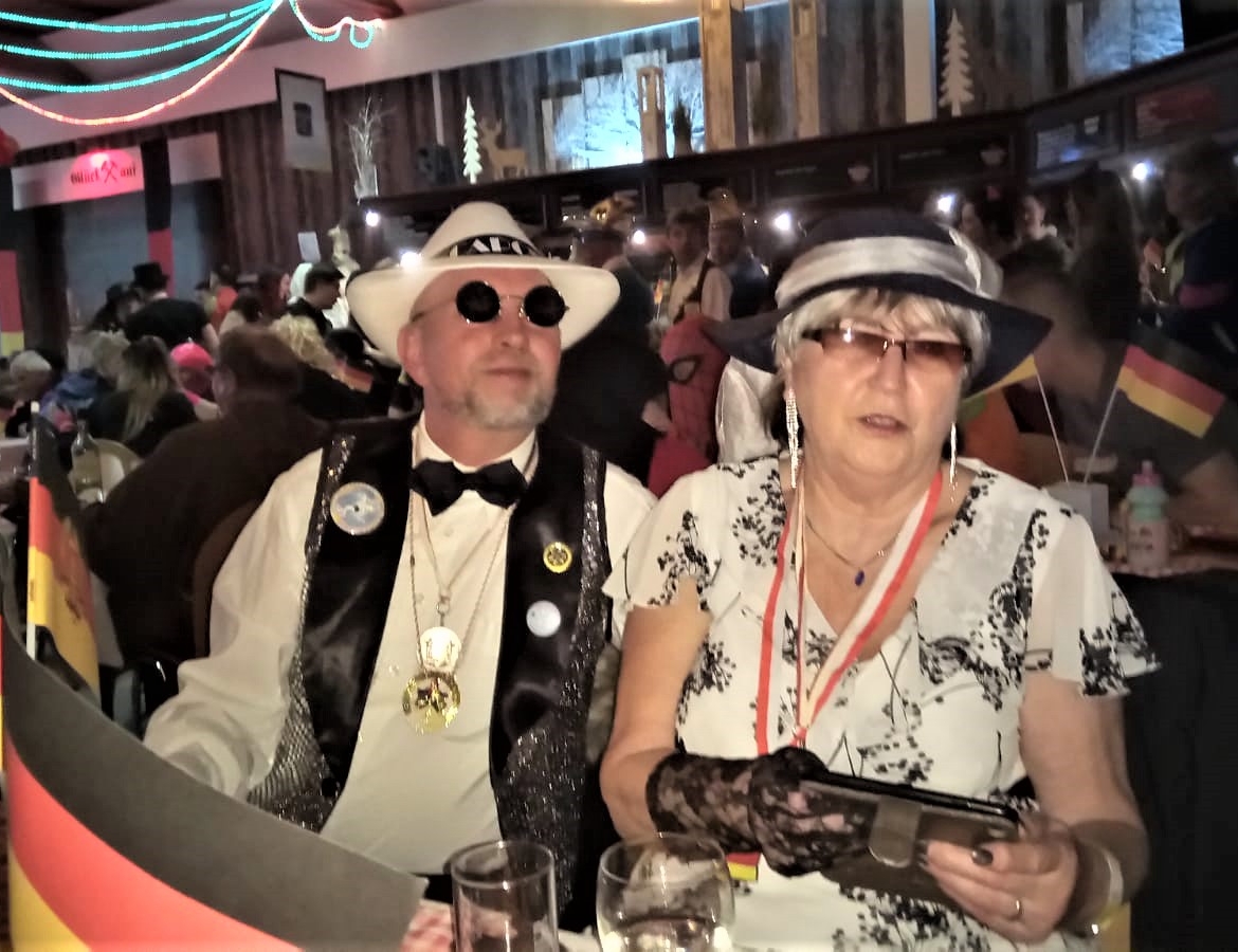 103. Skifasching