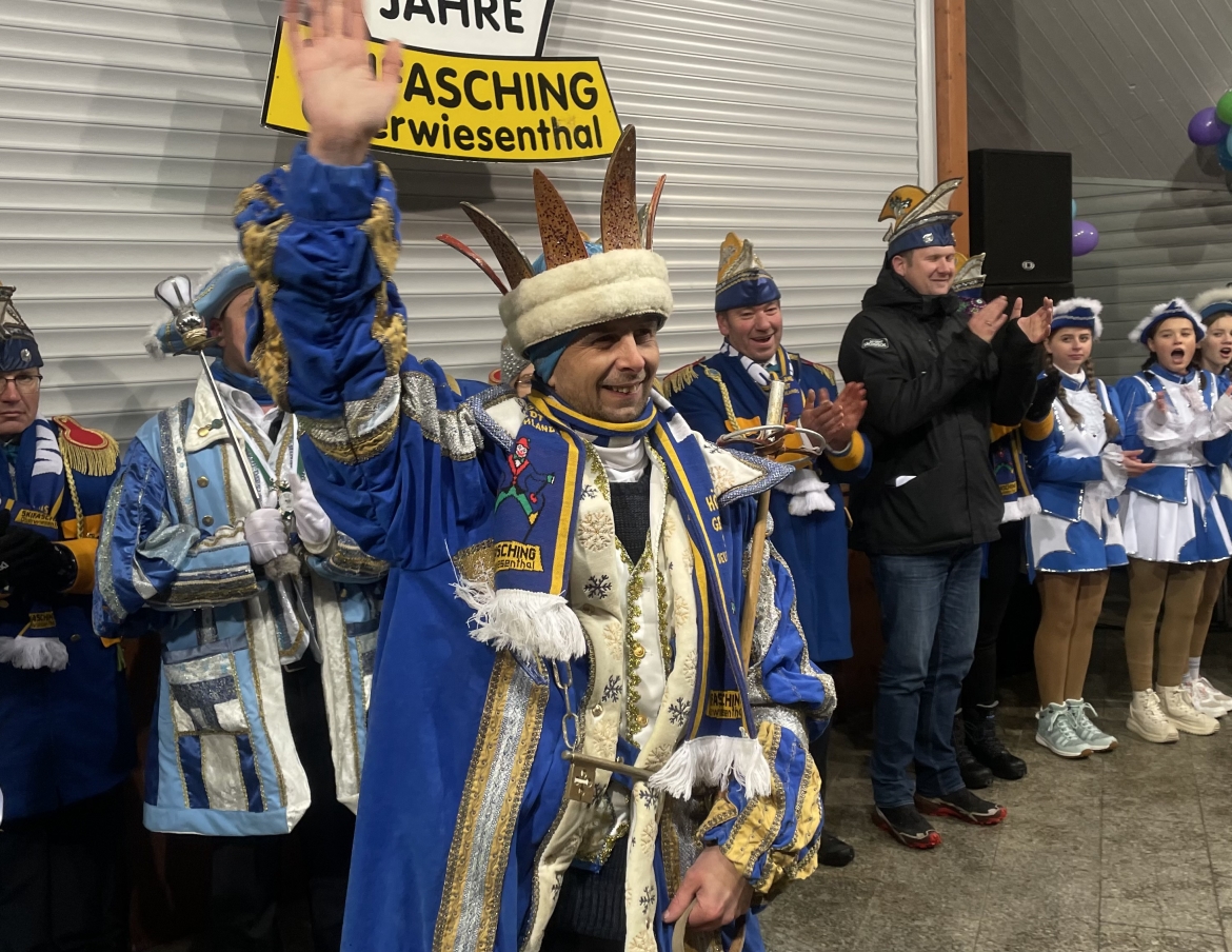 106. Skifasching