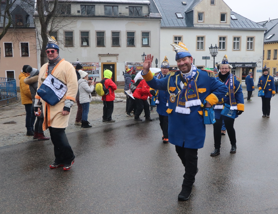 106. Skifasching