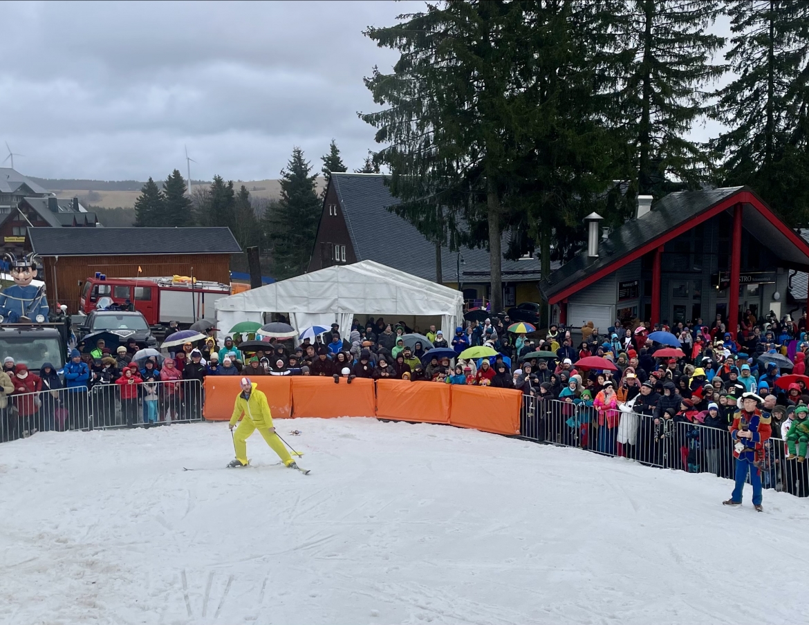 Skifasching24_wms