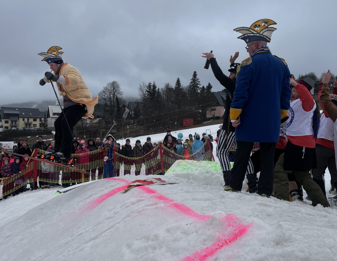 Skifasching24_wms