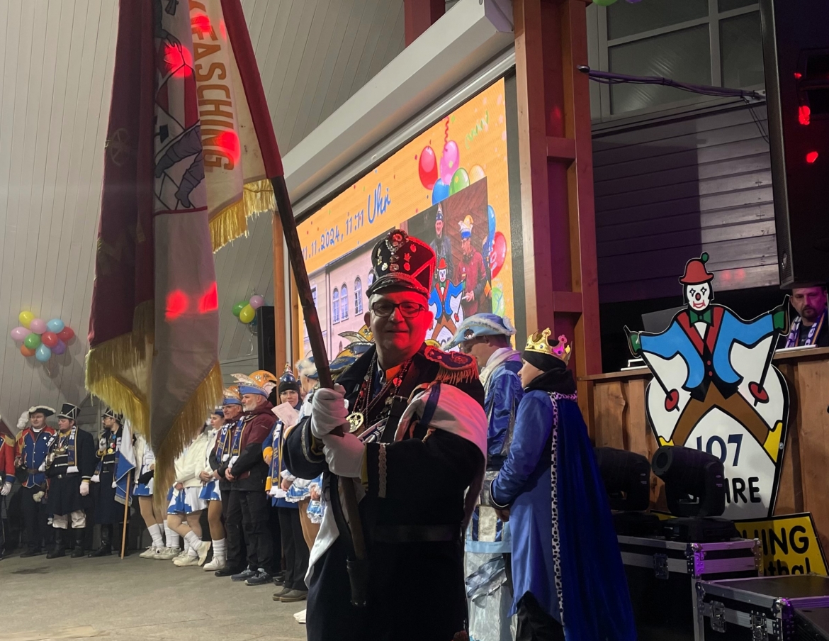 107. Skifasching
