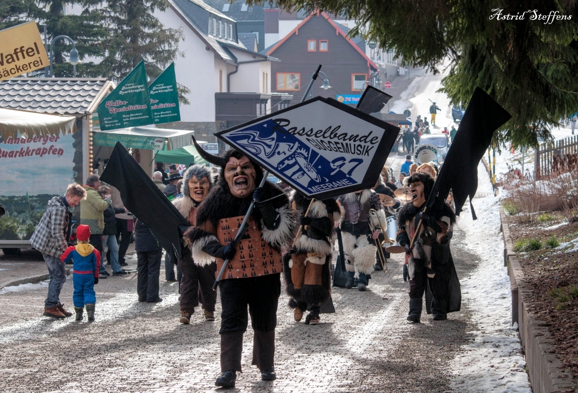 99. Skifasching Astrid Steffens