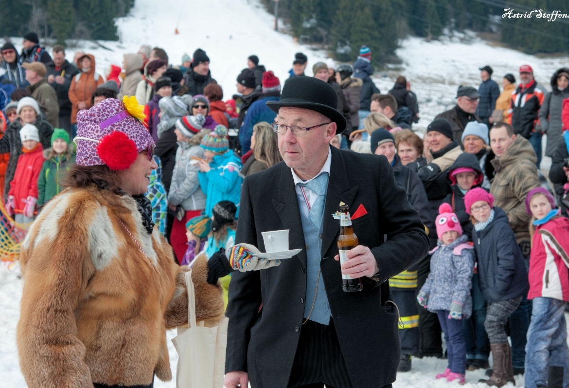 99. Skifasching Astrid Steffens