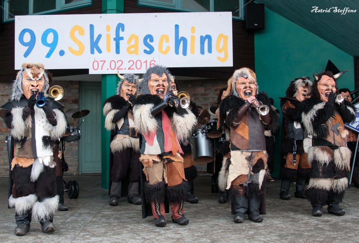 99. Skifasching © Astrid Steffens