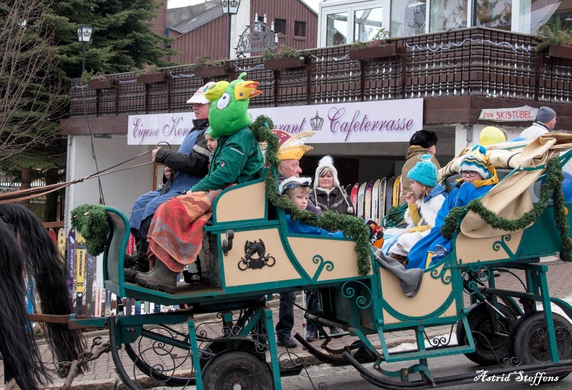 99. Skifasching Astrid Steffens