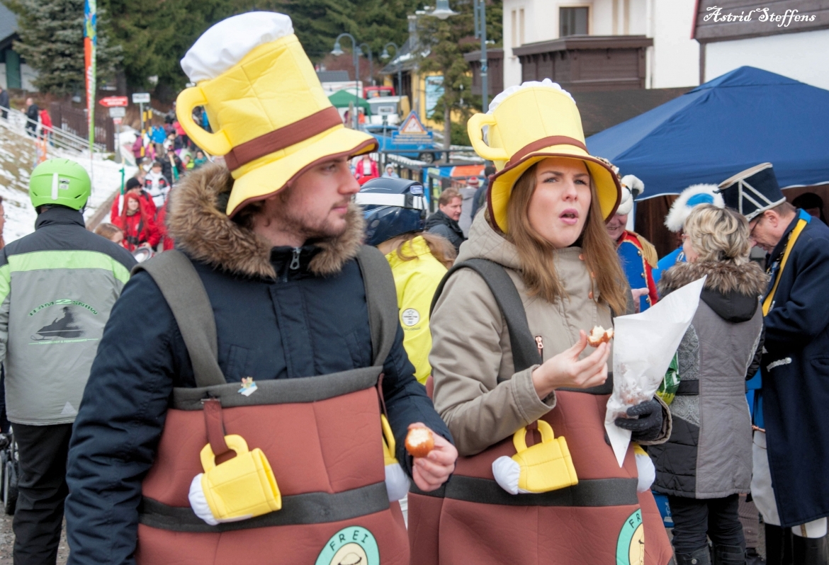 99. Skifasching Astrid Steffens