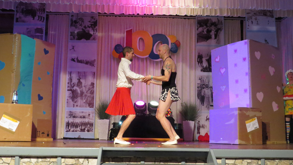 100. Skifasching